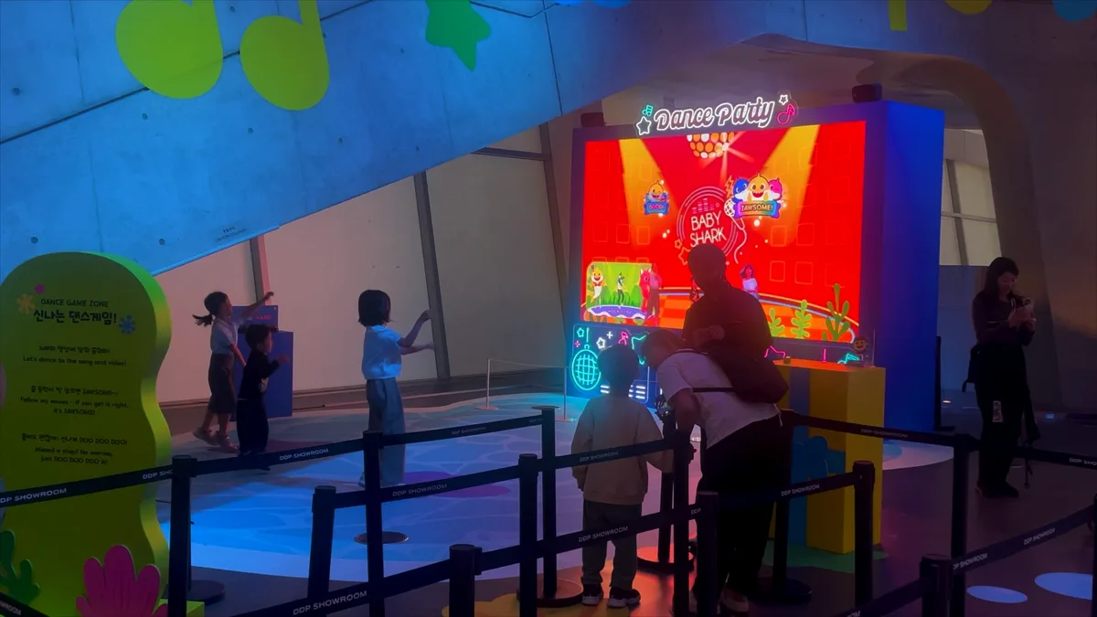 DDP 아기상어 10주년 전시 — 1